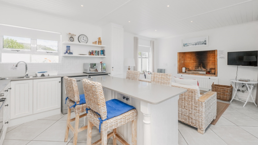 4 Bedroom Property for Sale in Oceanview Heights Western Cape